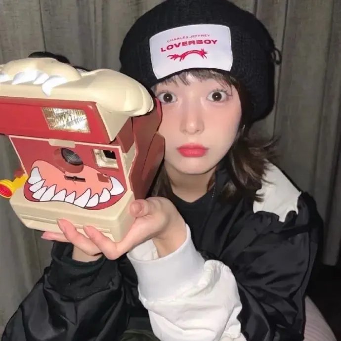 拉莉萨